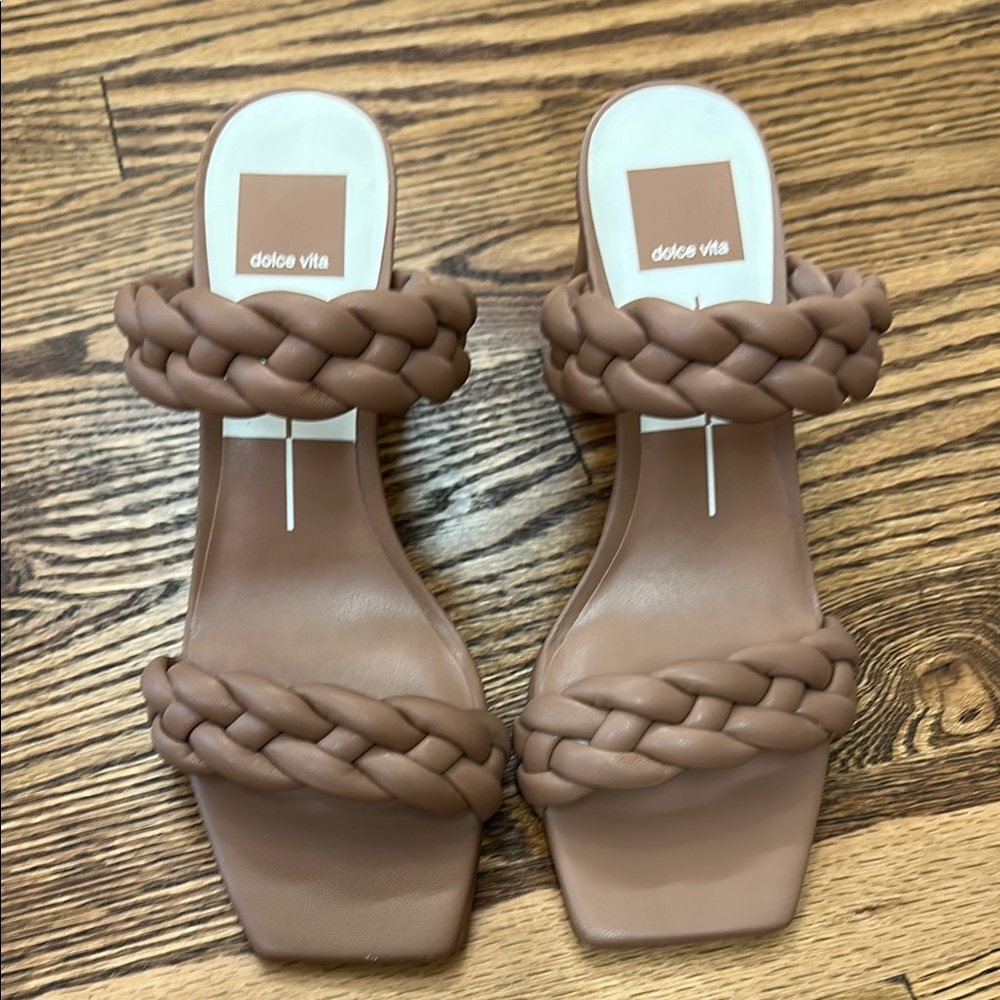 Dolce Vita Women's Tan Braided Sandals